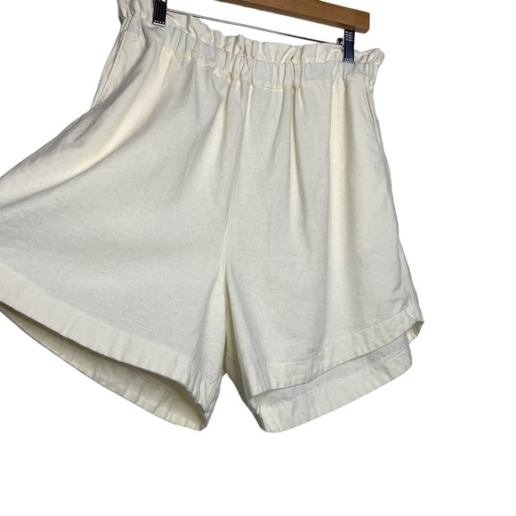 Yuki. Buttons Womans Paper Bag Waist Shorts Sz 8/10? Ivory Handmade Minimalist - Picture 4 of 7